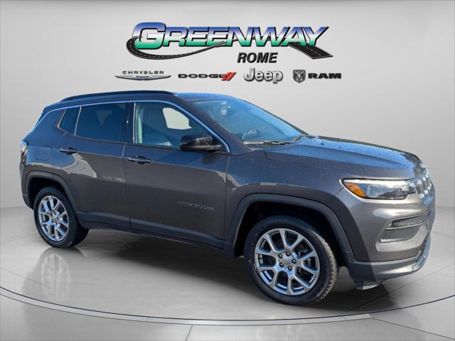 2022 Jeep Compass Latitude Lux 4x4