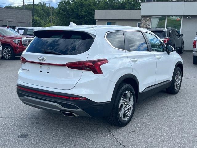 2022 Hyundai Santa Fe SE