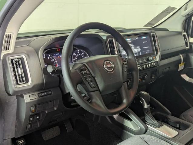 2025 Nissan Frontier Crew Cab SV 4x4