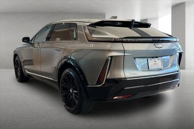 2025 Cadillac iQ Luxury w/1SE