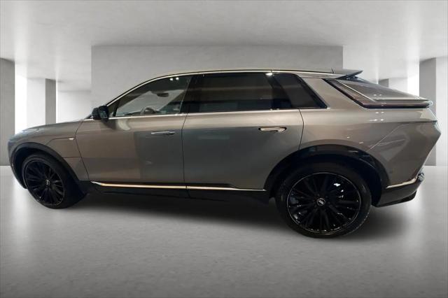2025 Cadillac iQ Luxury w/1SE