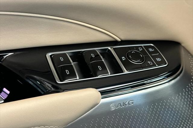 2025 Cadillac iQ Luxury w/1SE