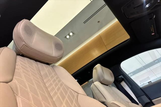 2025 Cadillac iQ Luxury w/1SE