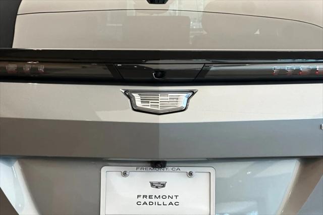2025 Cadillac iQ Luxury w/1SE