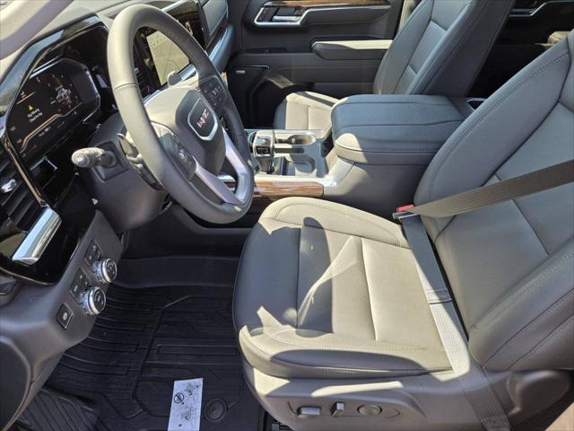 2025 GMC Sierra 1500 4WD Crew Cab Short Box Elevation with 3SB