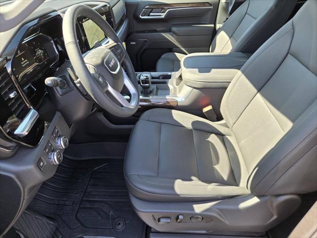 2025 GMC Sierra 1500 4WD Crew Cab Short Box Elevation with 3SB