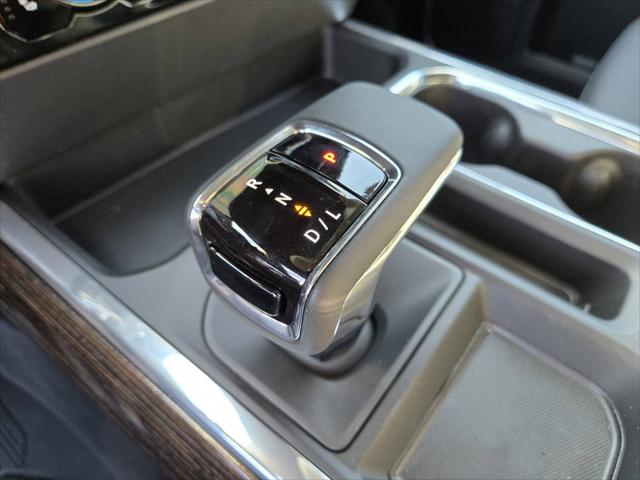 2025 GMC Sierra 1500 4WD Crew Cab Short Box Elevation with 3SB