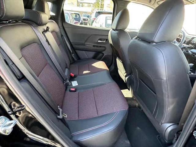 2025 Nissan Kicks SR FWD