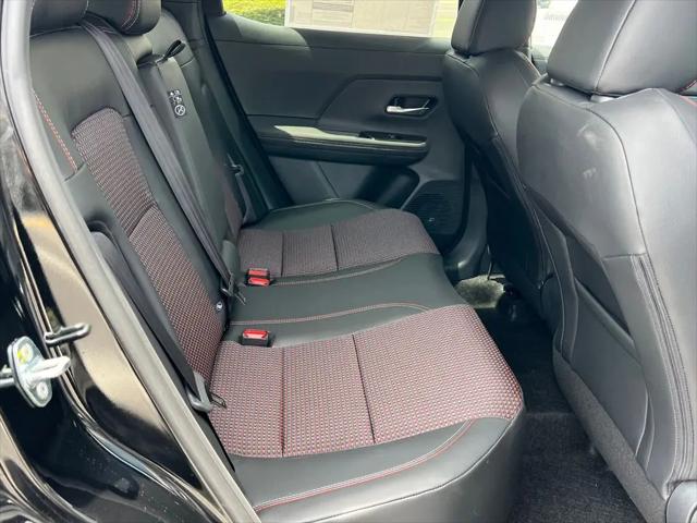 2025 Nissan Kicks SR FWD