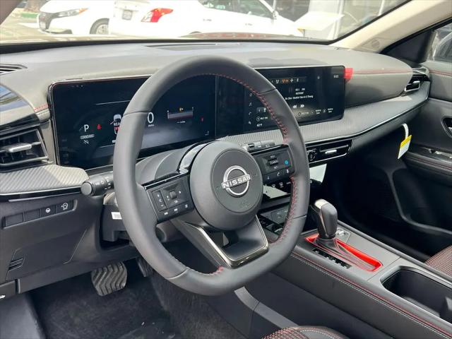 2025 Nissan Kicks SR FWD
