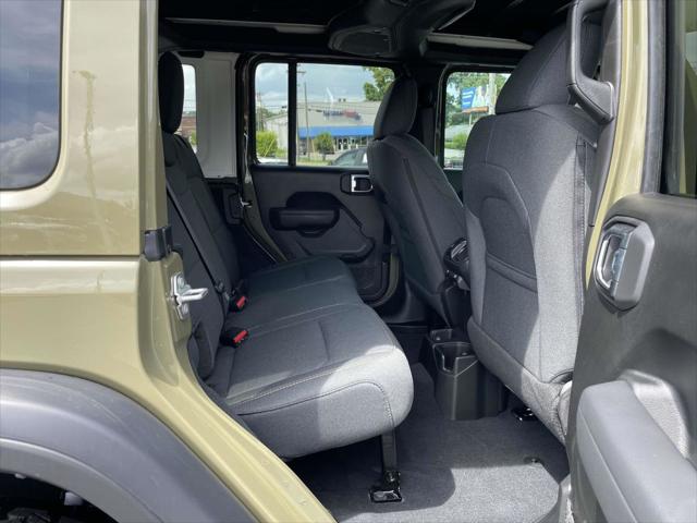 2025 Jeep Wrangler 4-Door Willys 4x4