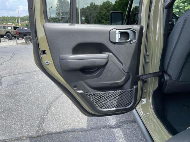 2025 Jeep Wrangler 4-Door Willys 4x4
