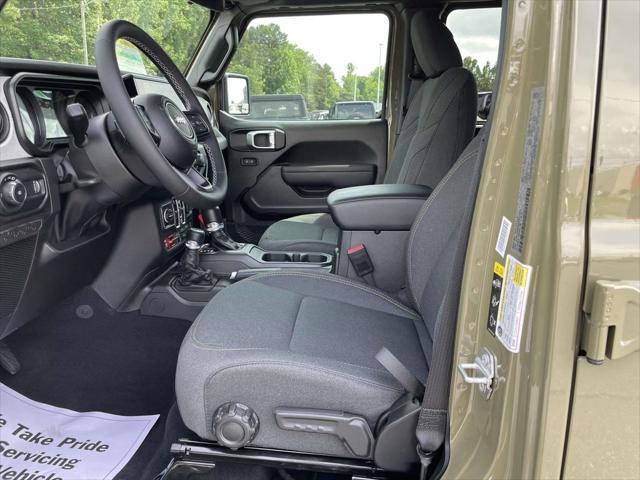 2025 Jeep Wrangler 4-Door Willys 4x4