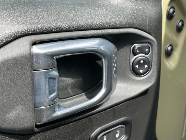 2025 Jeep Wrangler 4-Door Willys 4x4