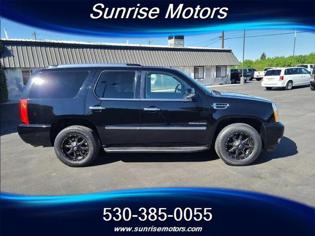 2014 Cadillac Escalade Standard