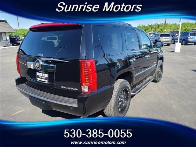 2014 Cadillac Escalade Standard