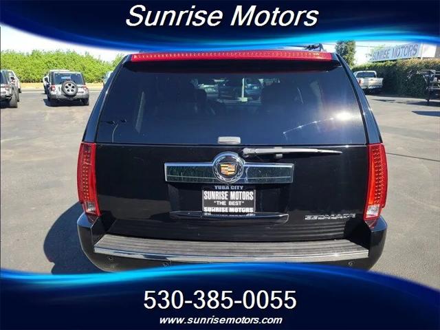 2014 Cadillac Escalade Standard