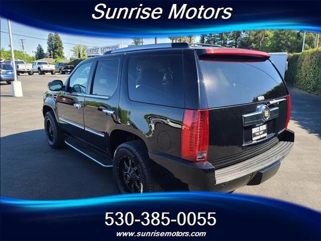 2014 Cadillac Escalade Standard
