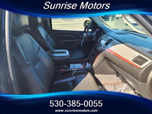 2014 Cadillac Escalade Standard