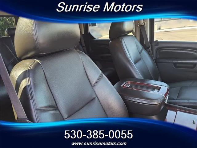 2014 Cadillac Escalade Standard