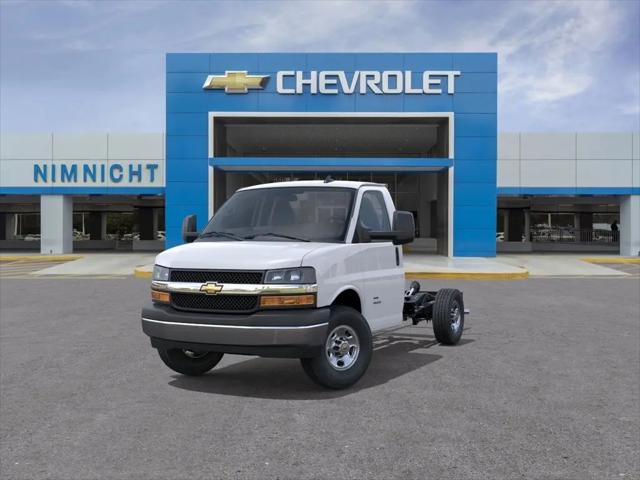 2025 Chevrolet Express Cutaway Work Van