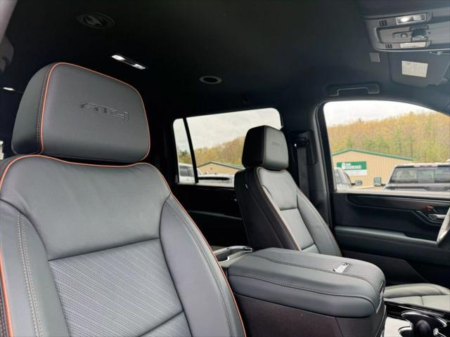 2025 GMC Yukon XL 4WD AT4
