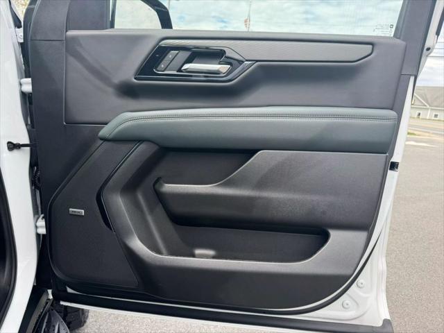 2025 GMC Yukon XL 4WD AT4