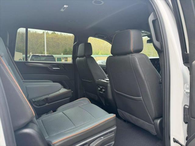 2025 GMC Yukon XL 4WD AT4