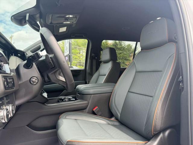 2025 GMC Yukon XL 4WD AT4