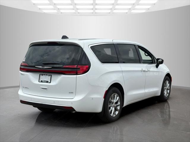 2025 Chrysler Pacifica PACIFICA SELECT AWD