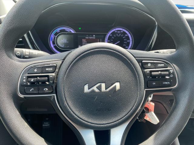 2022 Kia Niro LX