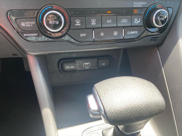 2022 Kia Niro LX
