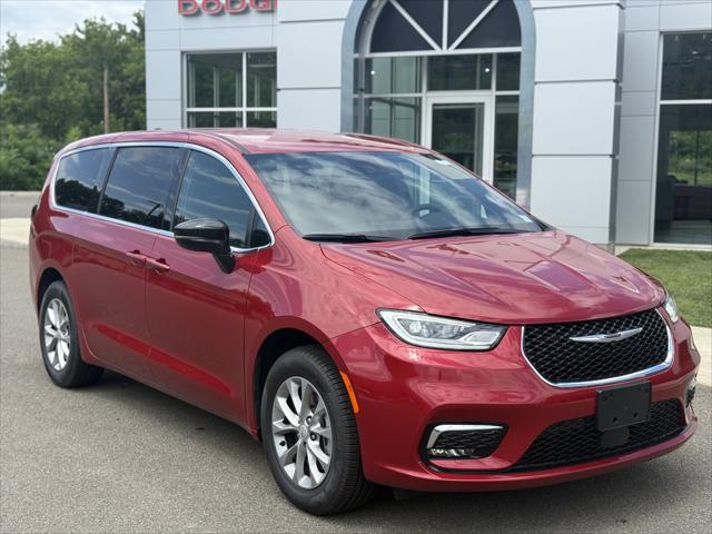 2025 Chrysler Pacifica PACIFICA SELECT AWD
