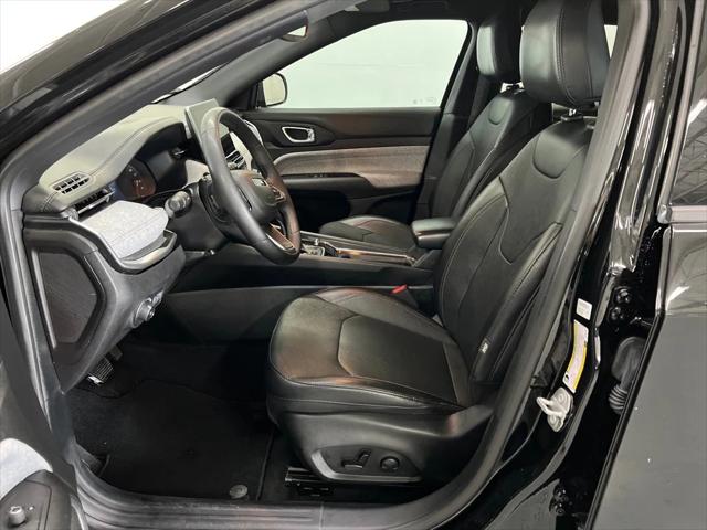 2023 Jeep Compass Latitude Lux FWD