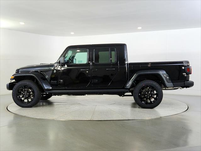 2025 Jeep Gladiator Nighthawk
