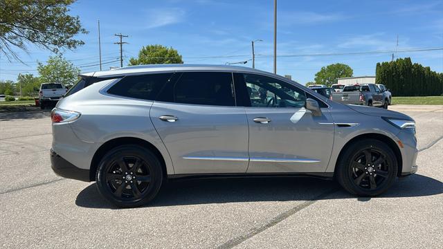 2023 Buick Enclave Essence AWD