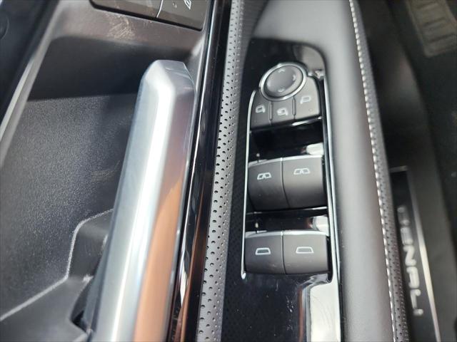 2025 GMC Sierra Max Range Denali