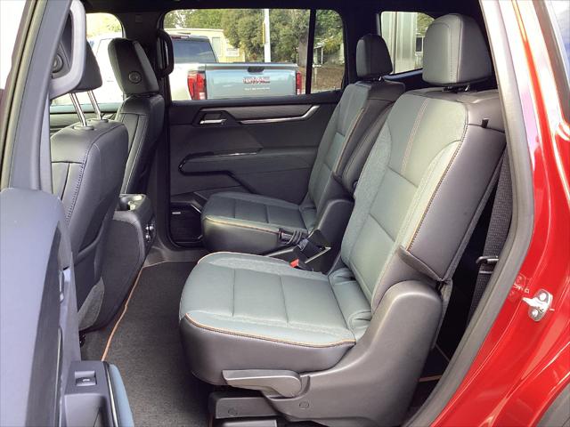 2025 GMC Acadia AWD AT4