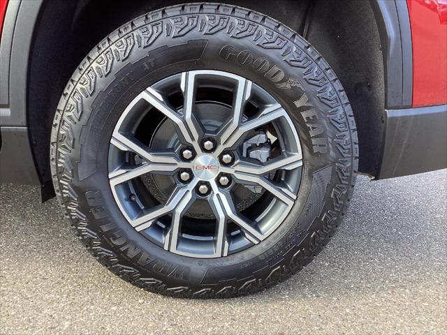 2025 GMC Acadia AWD AT4
