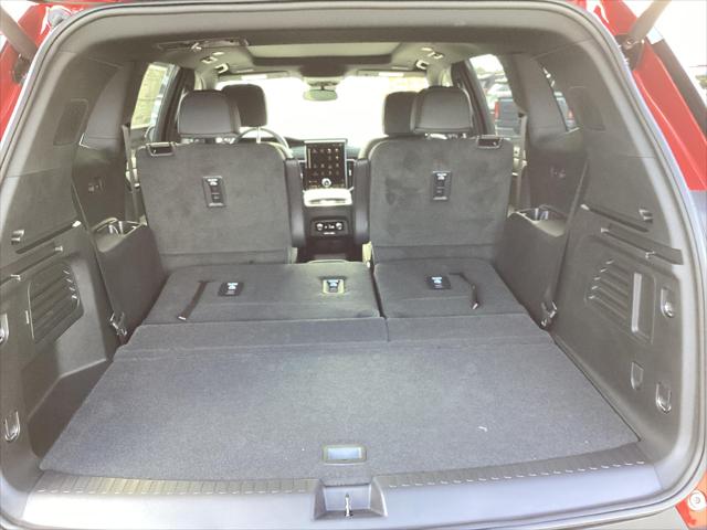 2025 GMC Acadia AWD AT4