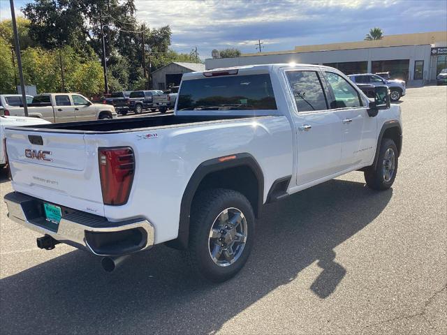 2025 GMC Sierra 2500HD 4WD Crew Cab Standard Bed SLT