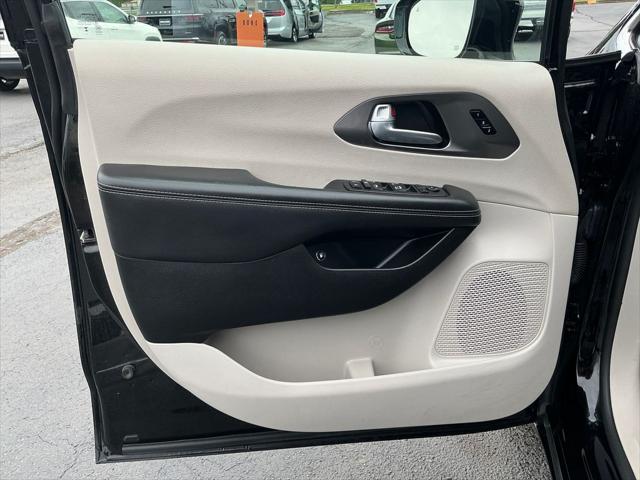 Used 2024 Chrysler Pacifica Hybrid For Sale in Muscle Shoals, AL