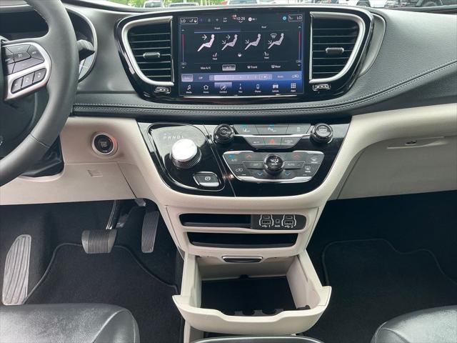 Used 2024 Chrysler Pacifica Hybrid For Sale in Muscle Shoals, AL