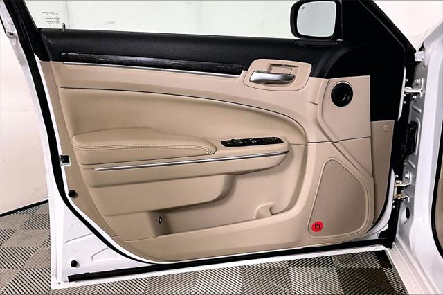 Used 2014 Chrysler 300 For Sale in Millington, TN