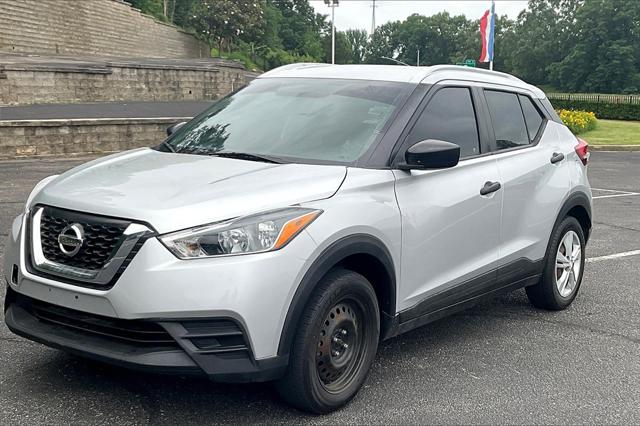 Used 2019 Nissan Kicks S with VIN 3N1CP5CU3KL565579 for sale in Olive Branch, MS