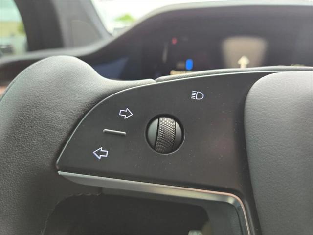 2023 Tesla Model X Standard Range