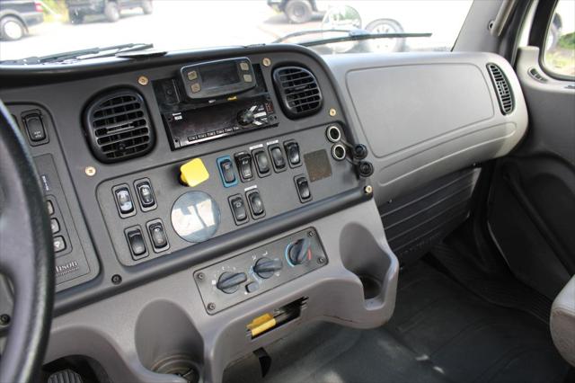 2018 Freightliner M2 M2 106 Business Class Regular Cab