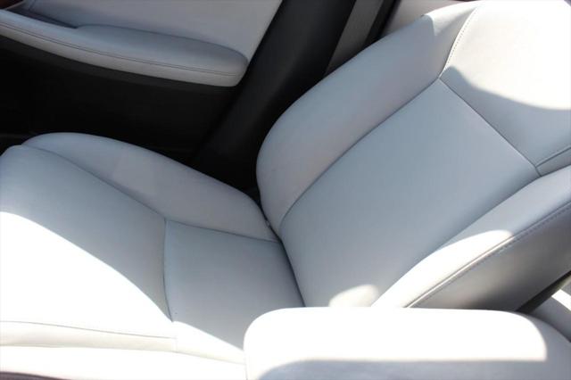 2011 Lexus HS 250h Premium
