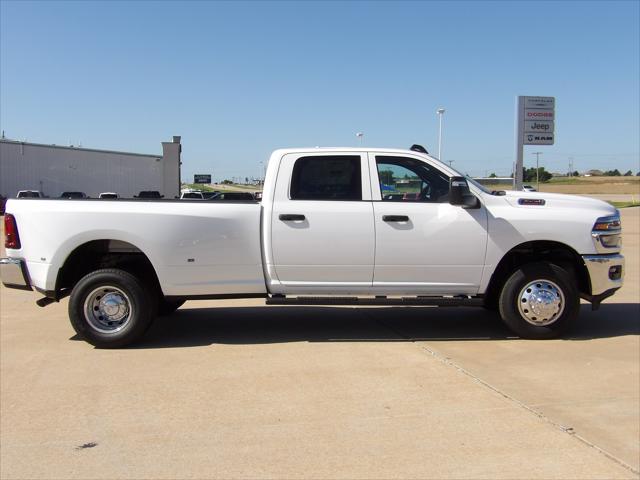 2025 RAM Ram 3500 RAM 3500 TRADESMAN CREW CAB 4X4 8 BOX