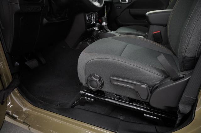 2025 Jeep Gladiator GLADIATOR SPORT 4X4